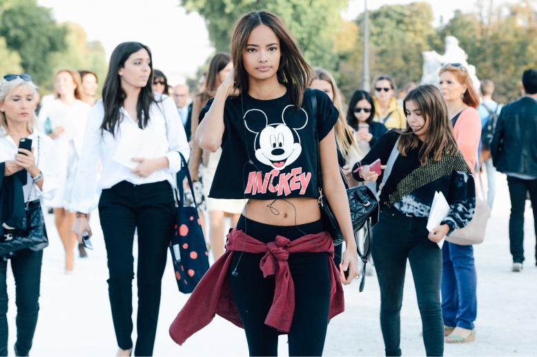 malaika firth in cropped top